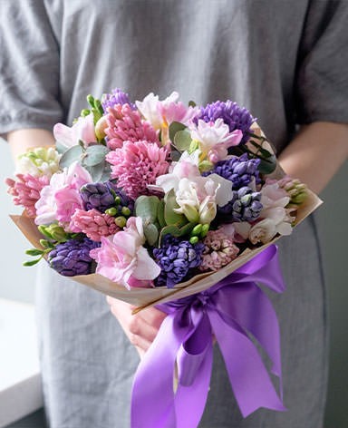 Бесплатная доставка цветов в Кедровом